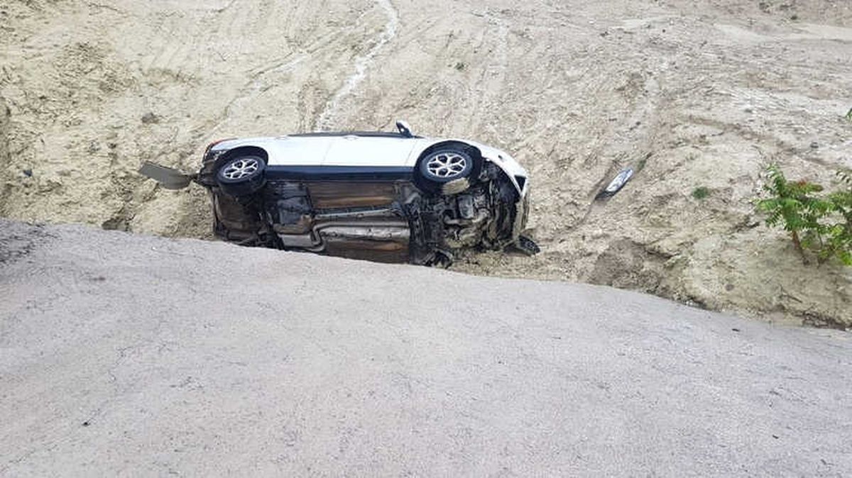 Gediz\'de Trafik Kazası; 6 Yaralı