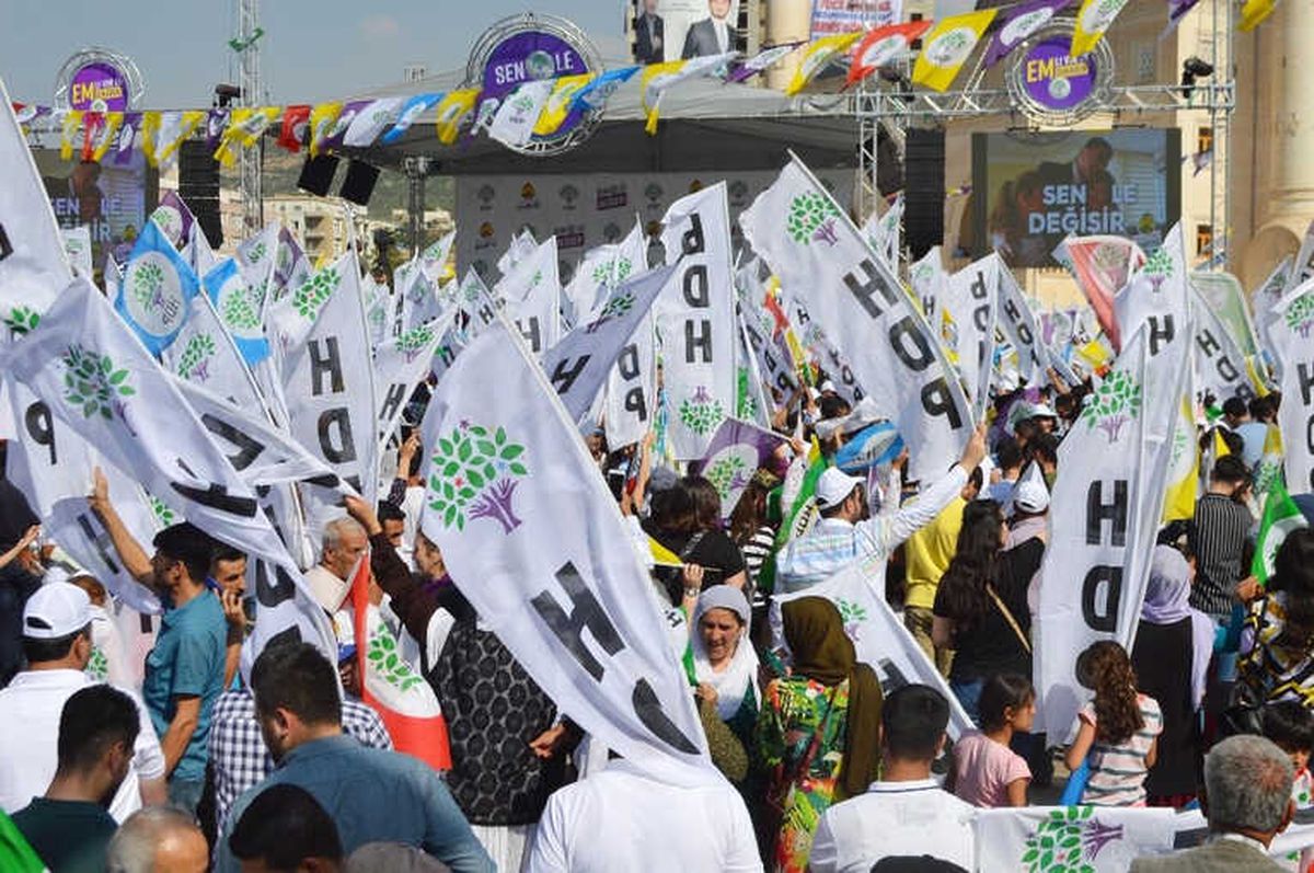 Hdp Mardin\'de Miting Yaptı