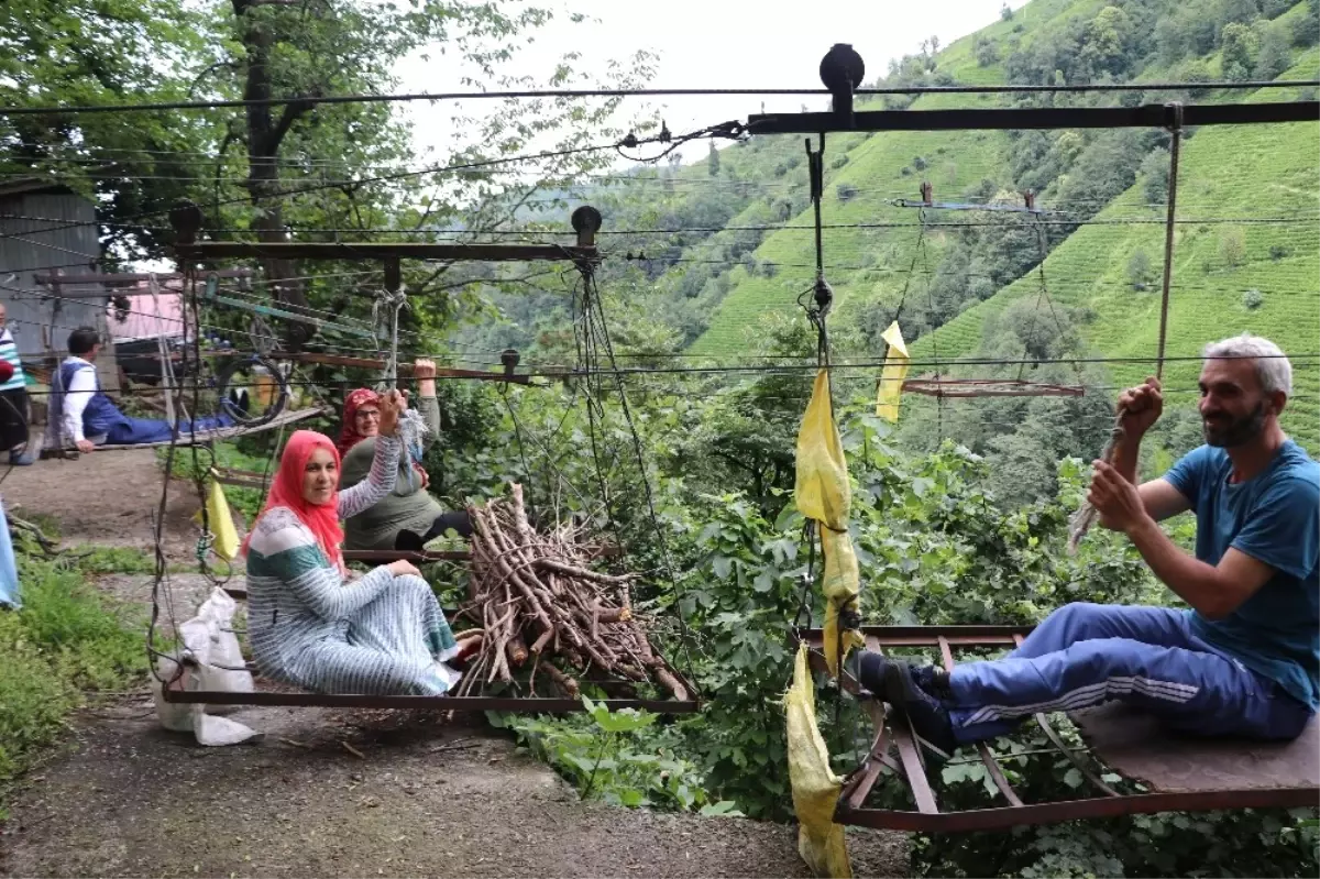 Her Gün Bu Tehlikeli Yolculuğu Yapmak Zorundalar