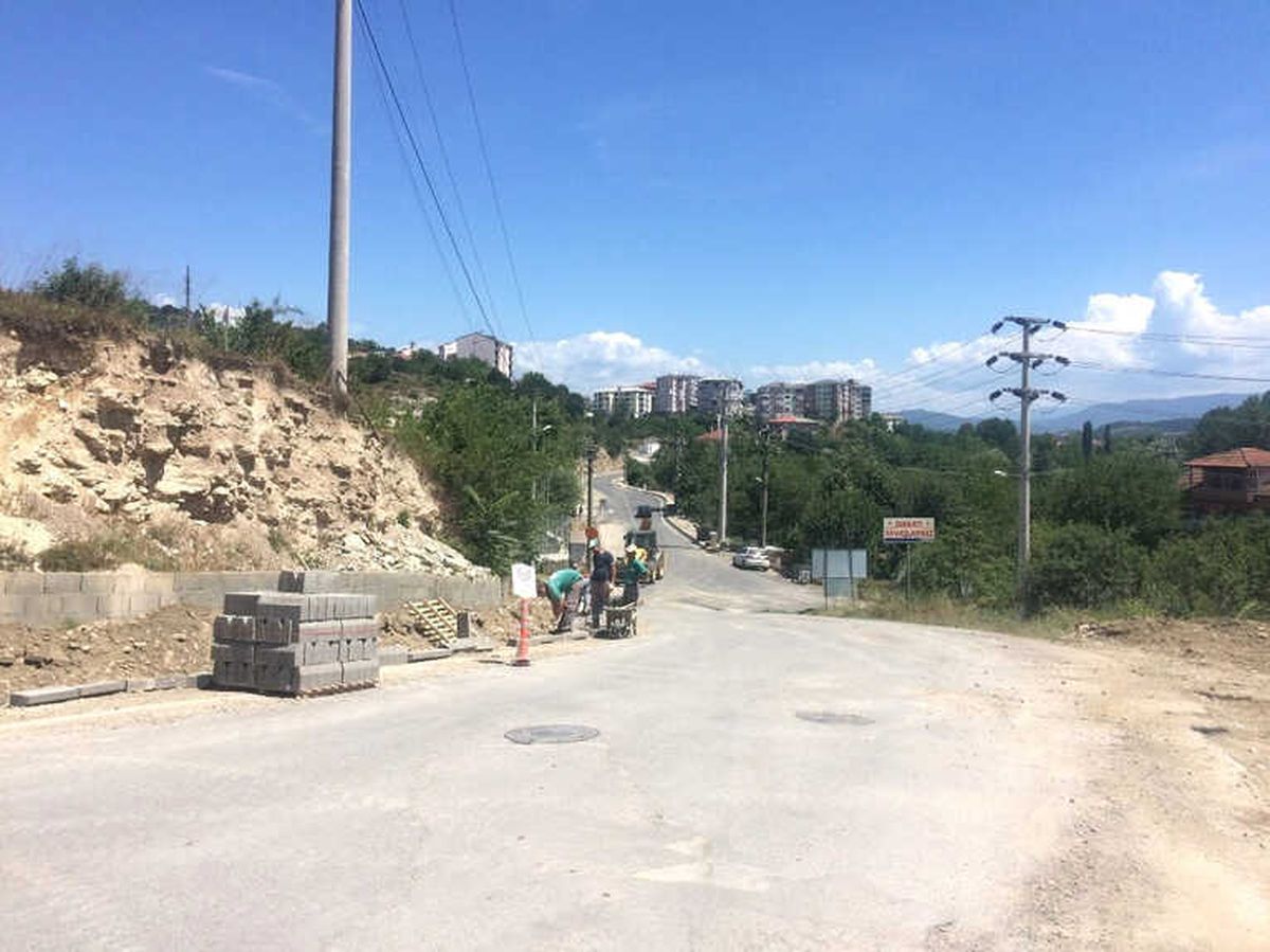 Kaldırım Çalışmasının Startı Verildi