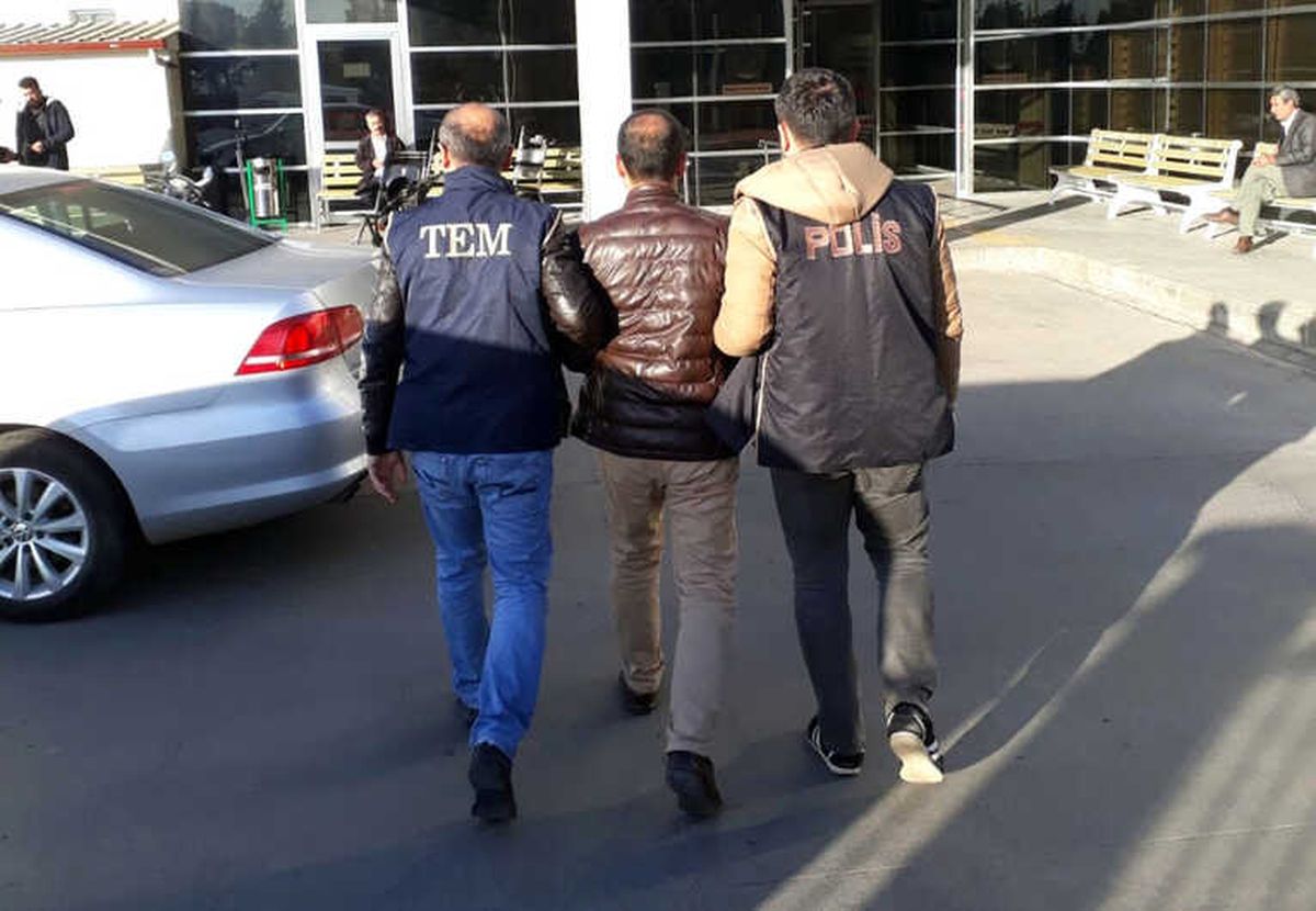 Kırmızı Bültenle Aranan \'Çocuk İstismarcısı\' Yakalandı