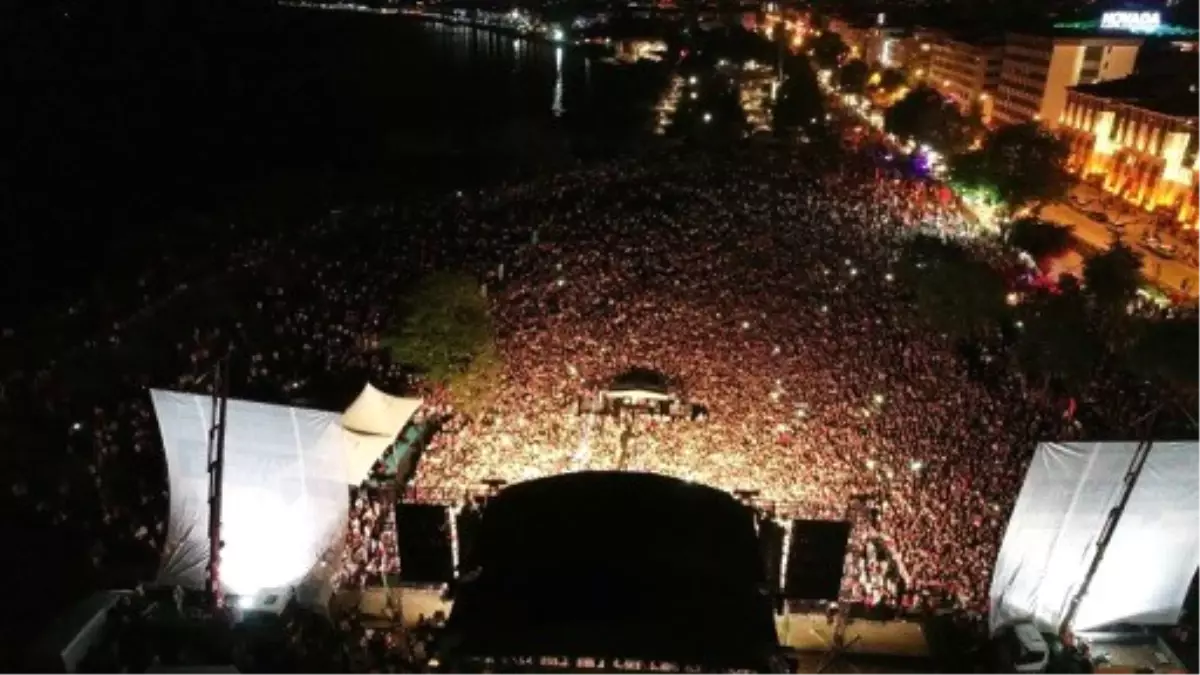 Ordu\'da Murat Boz İzdihamı