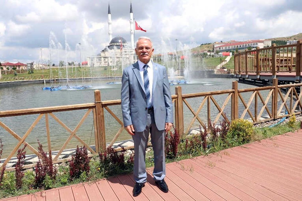Rektör Karacabey, "Başarılı ve Huzurlu Bir Eğitim Öğretim Dönemi Geçirdik"