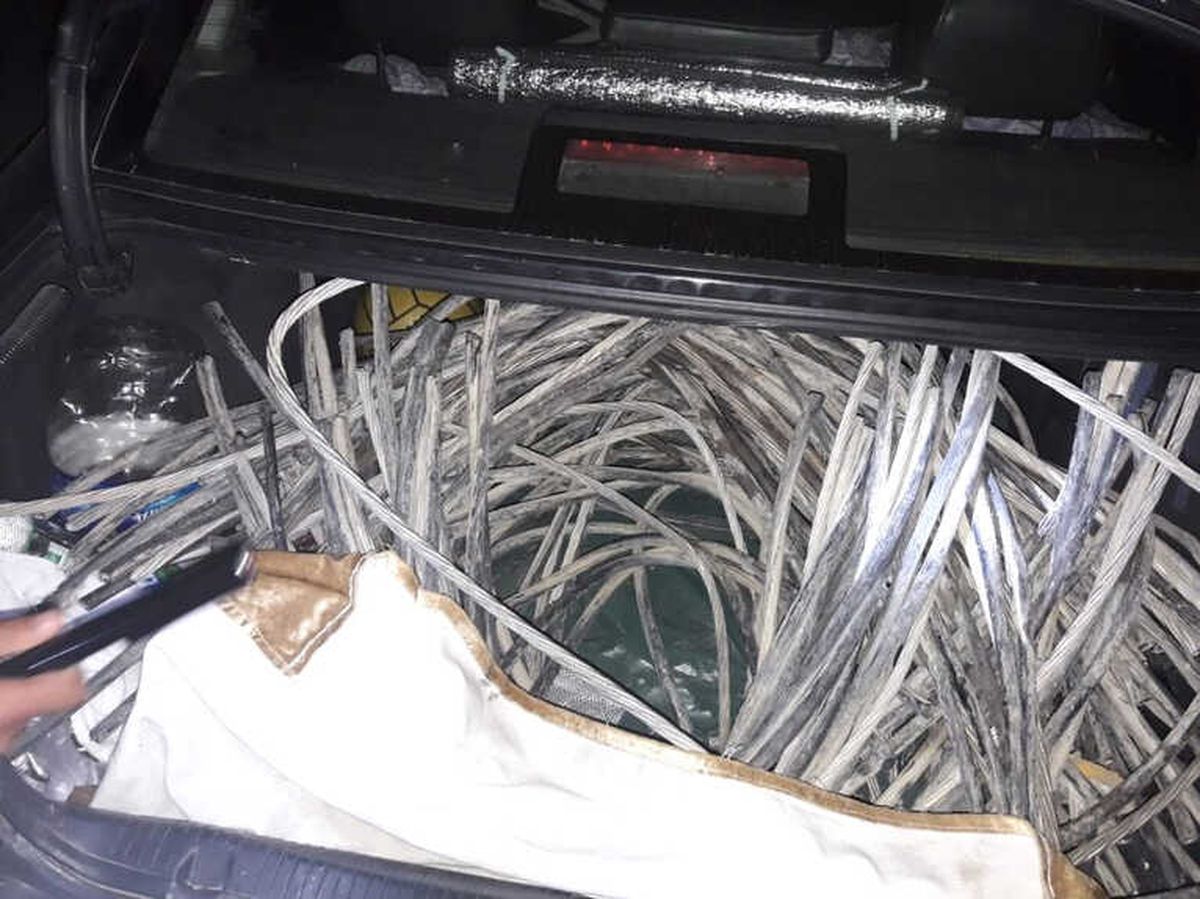 Sakarya\'da Şantiyeden 300 Kilogram Kablo Çalan Şüpheliler Yakalandı
