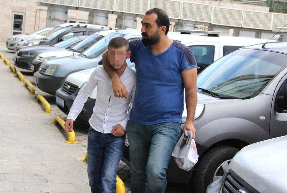 Samsun\'da 16 Yaşındaki Çocuk Bıçakla Yaralamadan Tutuklandı