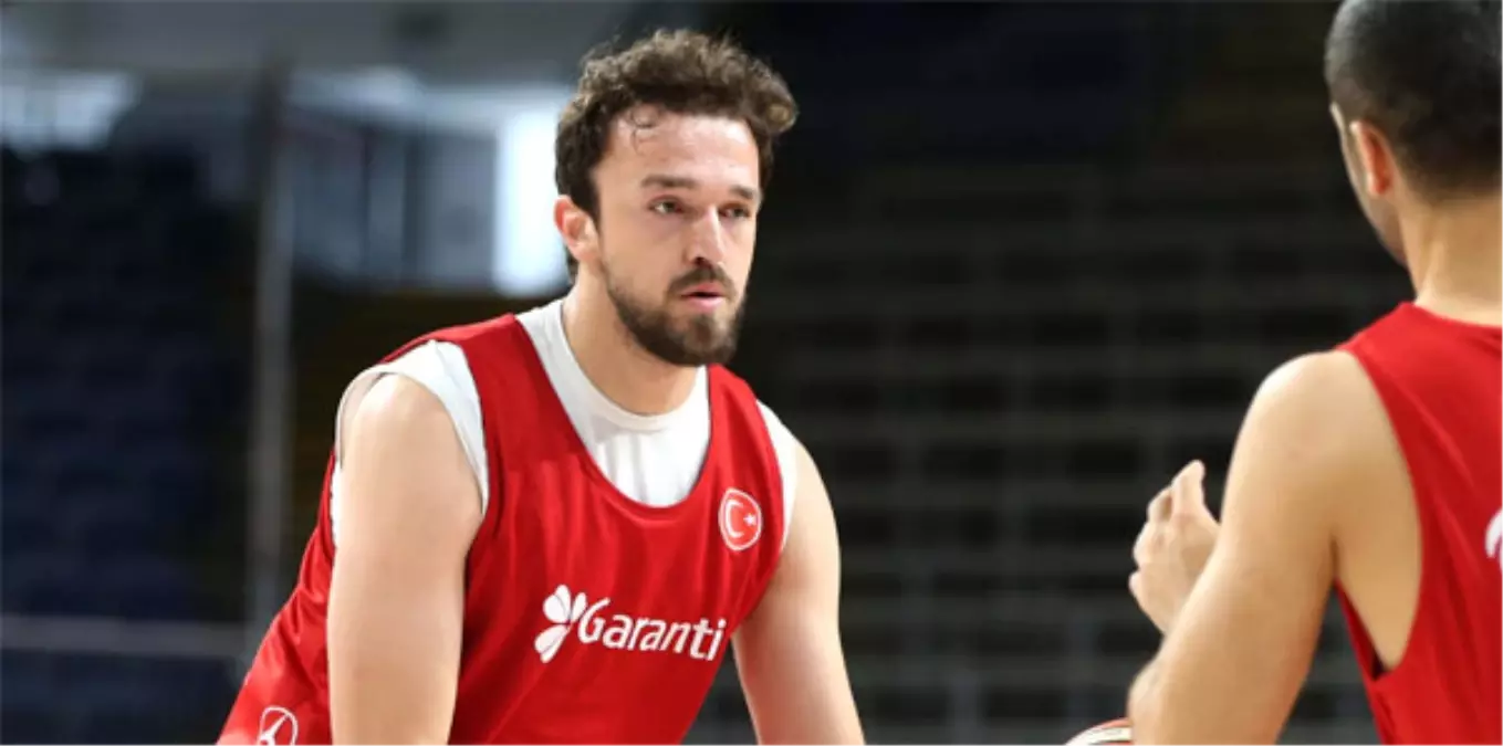 Sertaç Şanlı: "Euroleague\'de Oynamak Heyecan Verici"