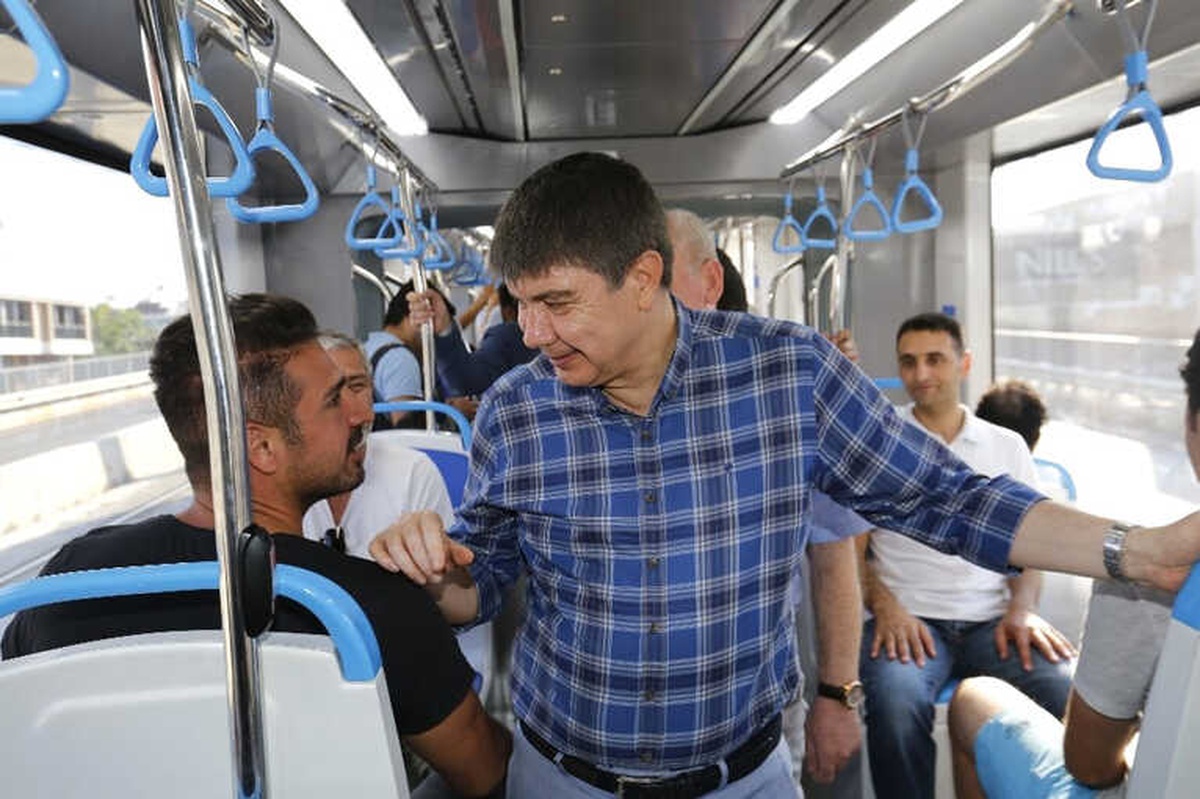 Türel Çarşı Esnafını Ziyaret Etti