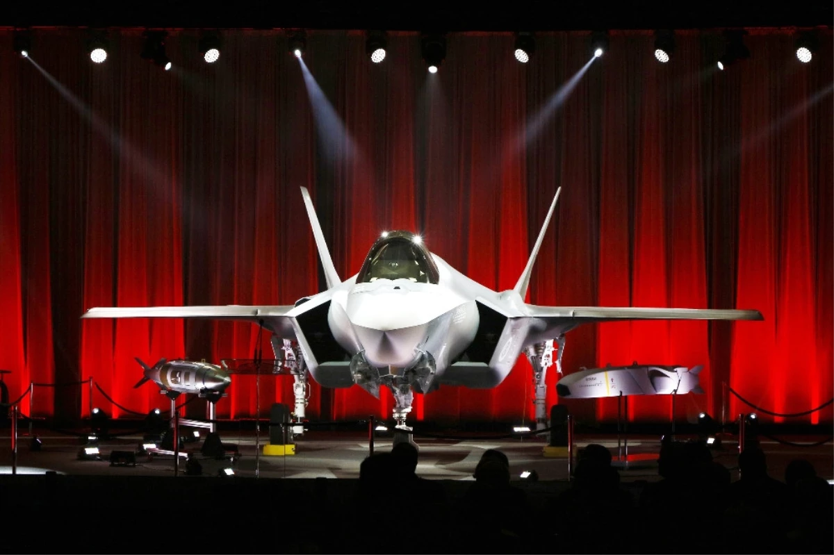 Türkiye İlk F-35\'ini Teslim Aldı