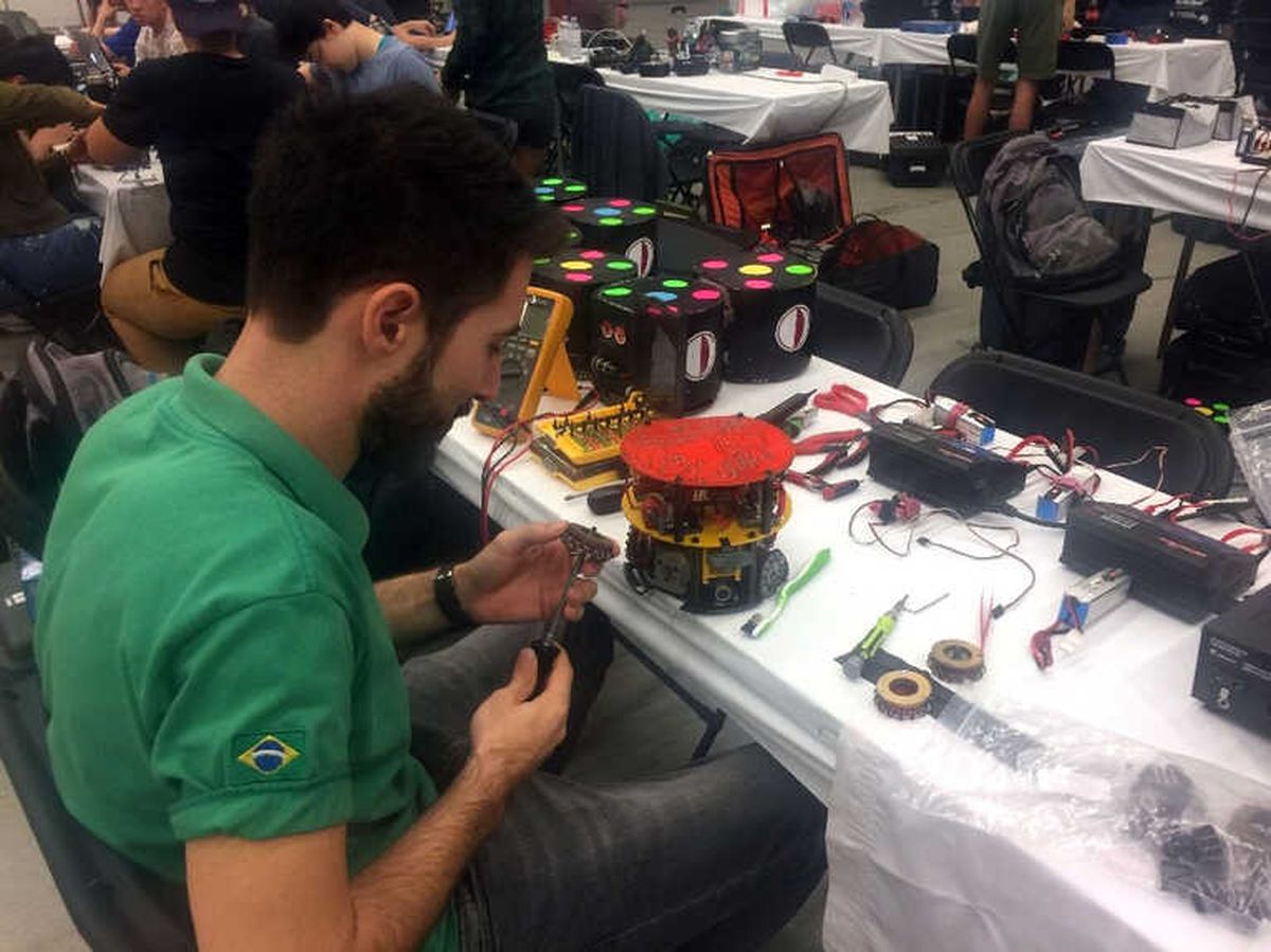 Yakın Doğu Üniversitesi, Robocup 2018\'de Dünya Şampiyonu Oldu
