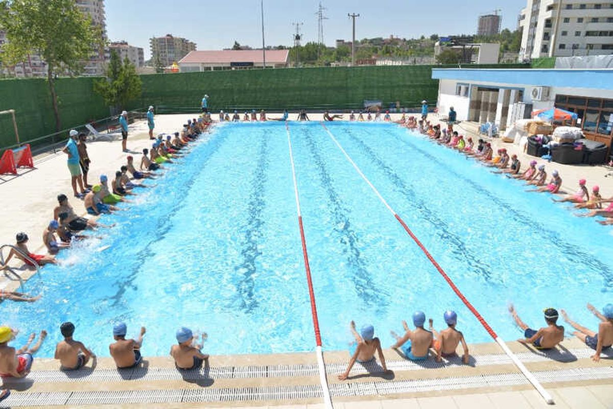 Yetişkinler İçin Yüzme Kursu Açıldı
