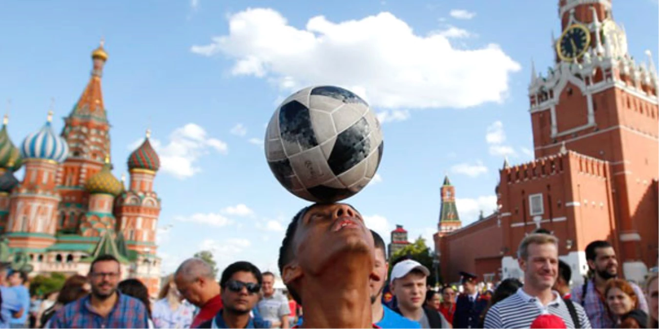 2018 FIFA Dünya Kupası\'nda Heyecan Sürüyor