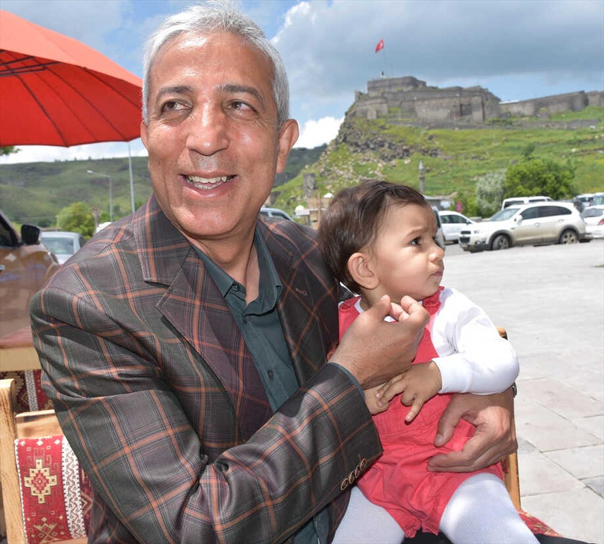 AK Parti Kars Milletvekili Adayı Kılıç\'tan Esnaf Ziyareti