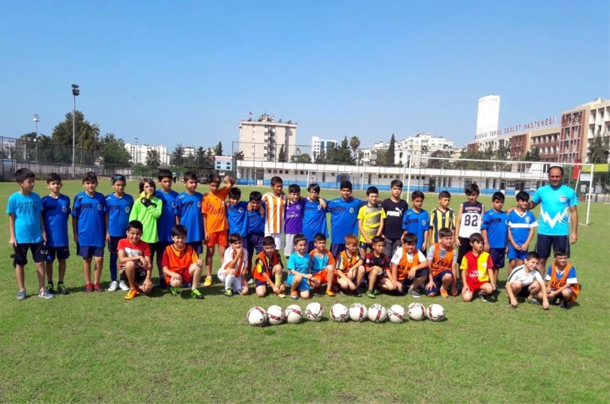 Akdeniz\'de Yaz Spor Okulları Kayıtları Başladı
