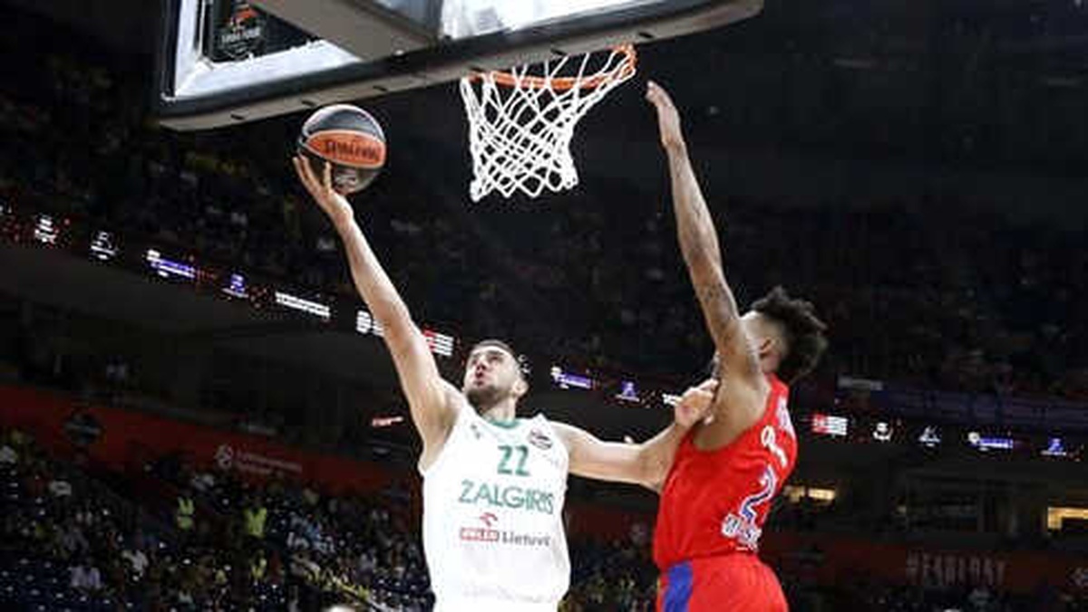 Anadolu Efes\'ten Oyun Kurucu Takviyesi