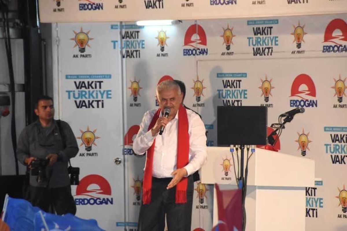 Başbakan Yıldırım: "Başbakanlık Koltuğumu Sistem İçin Bırakıyorum"