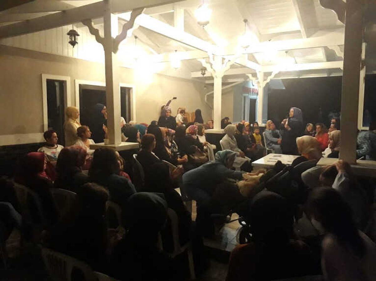 Başkan Alemdar, Esentepeli Kadınlarla Bir Araya Geldi