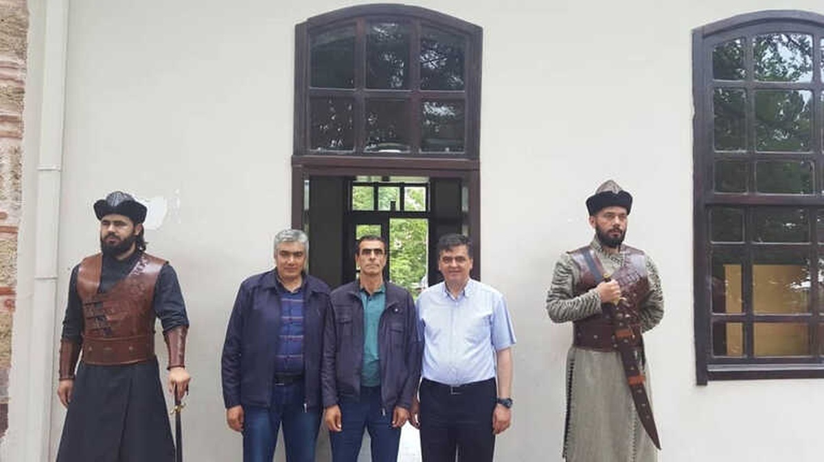 Başkan Yalçın Ertuğrul Gazi Türbesi\'ni Ziyaret Etti