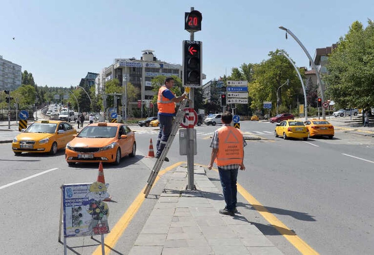 Başkent\'teki Sinyalizelere 24 Saat Gözetim