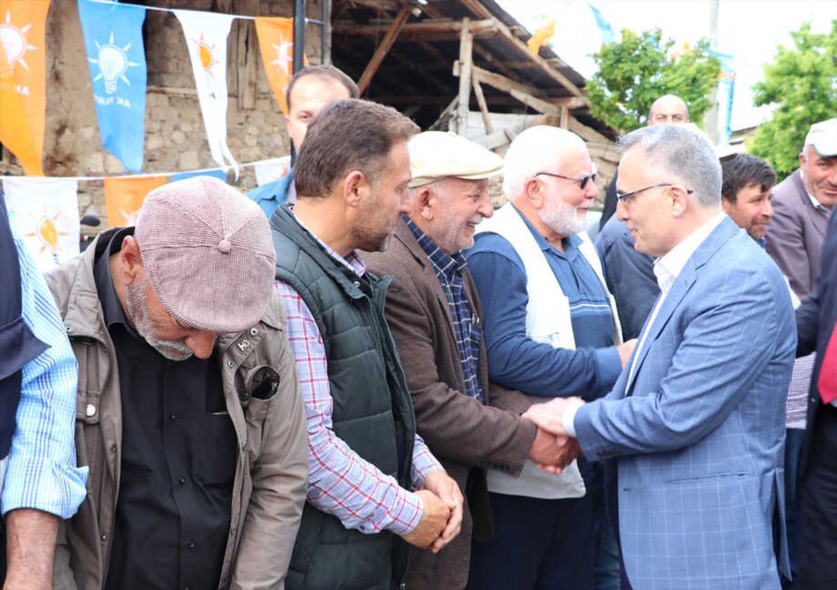 Biz Şovmen Aramıyoruz, Devleti Yönetecek Ciddiyete Sahip Devlet Adamı Arıyoruz"
