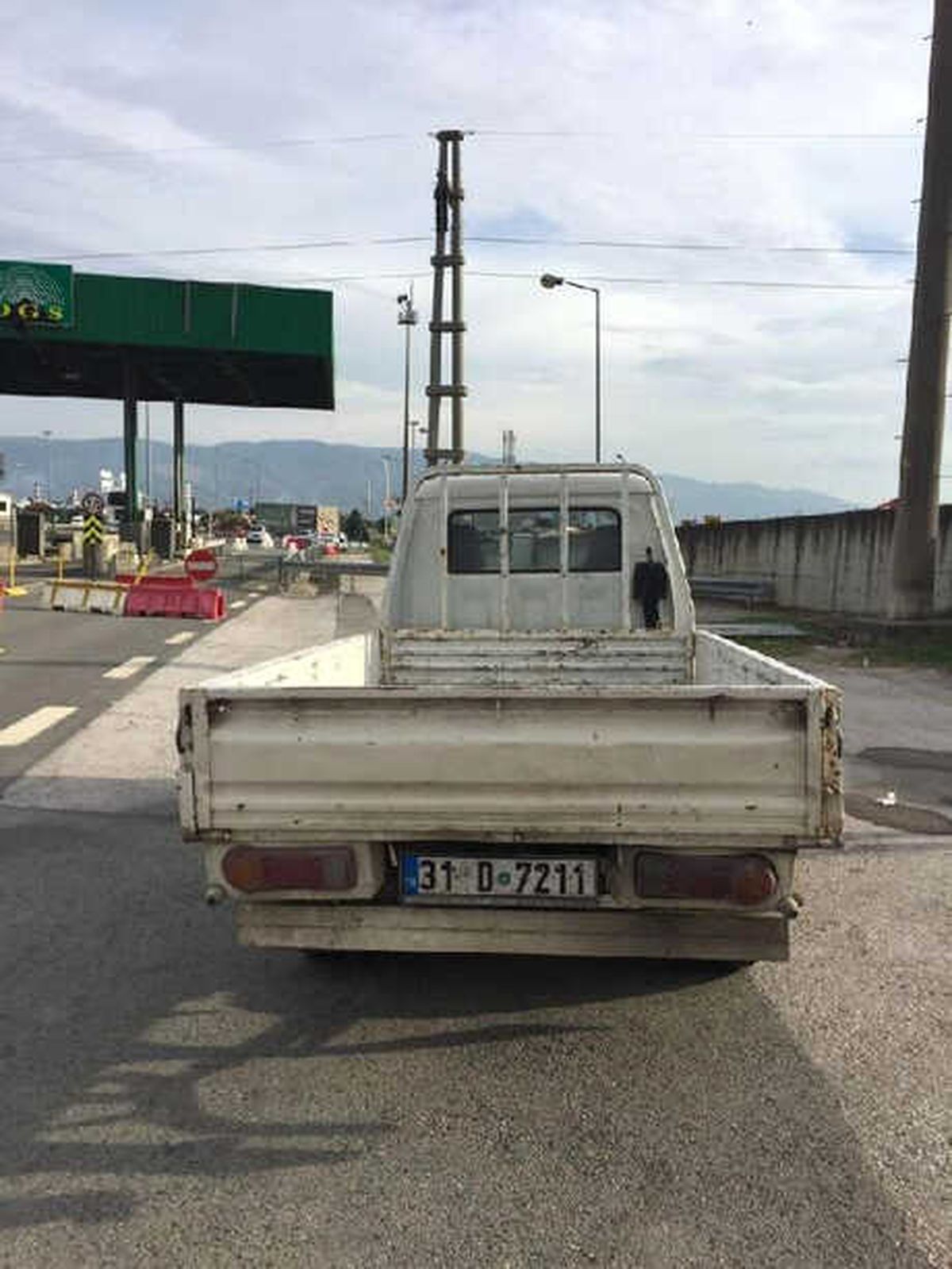 Çaldığı Kamyonet Hararet Yapınca Yakalandı