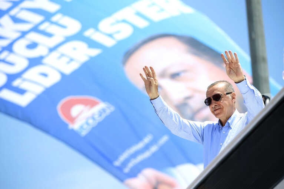 Cumhurbaşkanı Erdoğan: "Benim Kardeşlerim, Vatandaşlarım Pazar Günü Gereken Dersi Verecek"