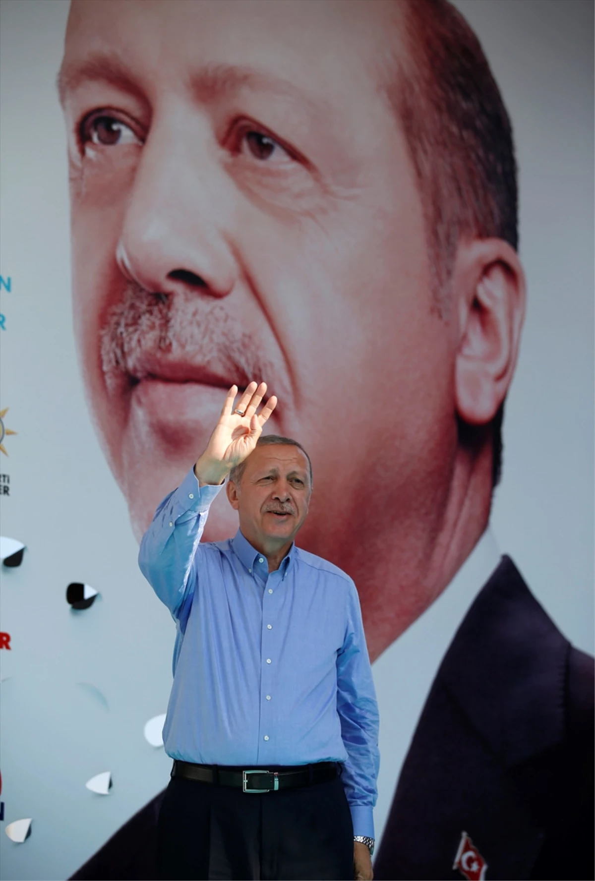 Cumhurbaşkanı Erdoğan, Sarıyer\'de Halka Seslendi
