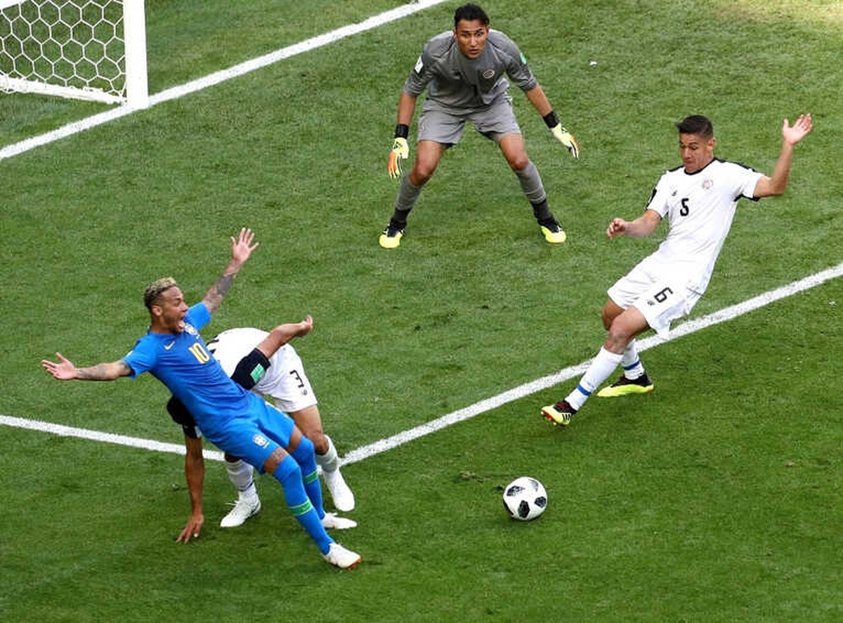 FIFA Dünya Kupası: Brezilya: 2 - Kosta Rika: 0