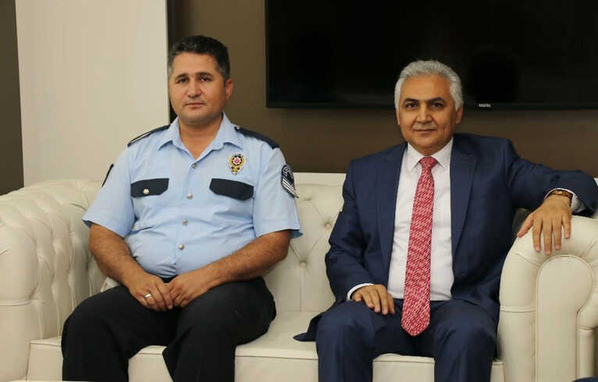 Kent Konseyinden Duyarlı Polise Plaket