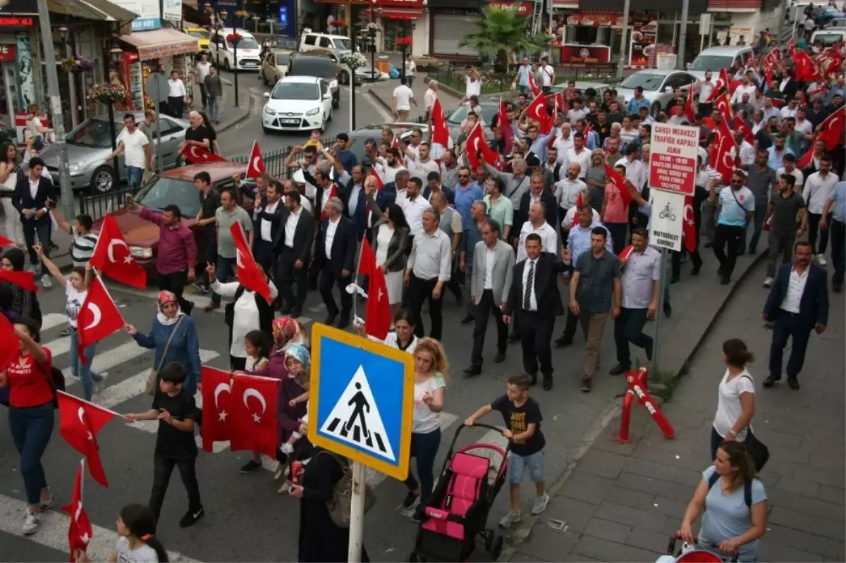 MHP\'den Mehteranlı Gövde Gösterisi