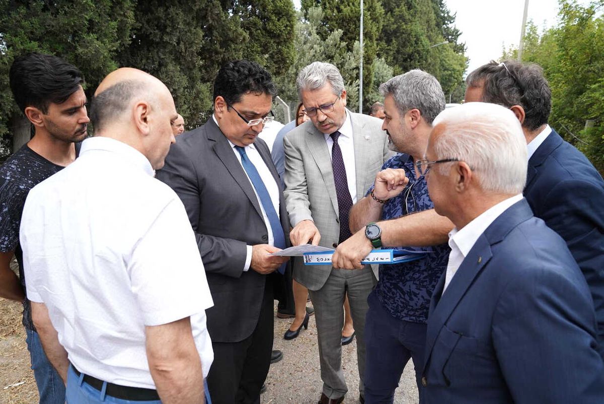 Model Fabrika İçin Kollar Sıvandı