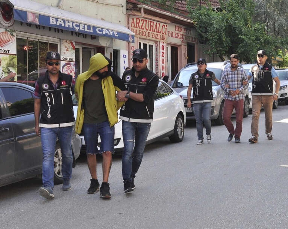 Narkotim Zehir Tacirlerine Geçit Vermiyor