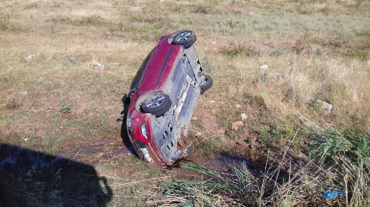 Otomobil Takla Atıp Şarampole Yuvarlandı