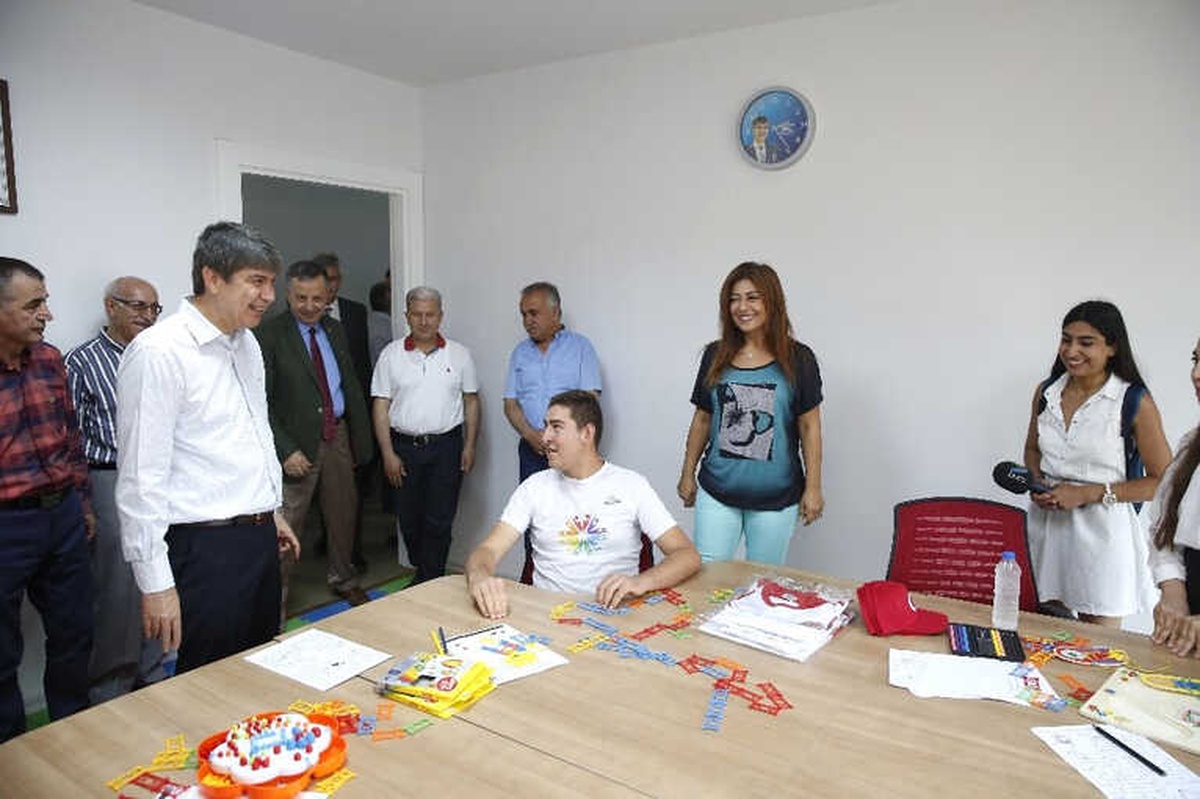 Sosyal Projelere Ebru Türel Damgası