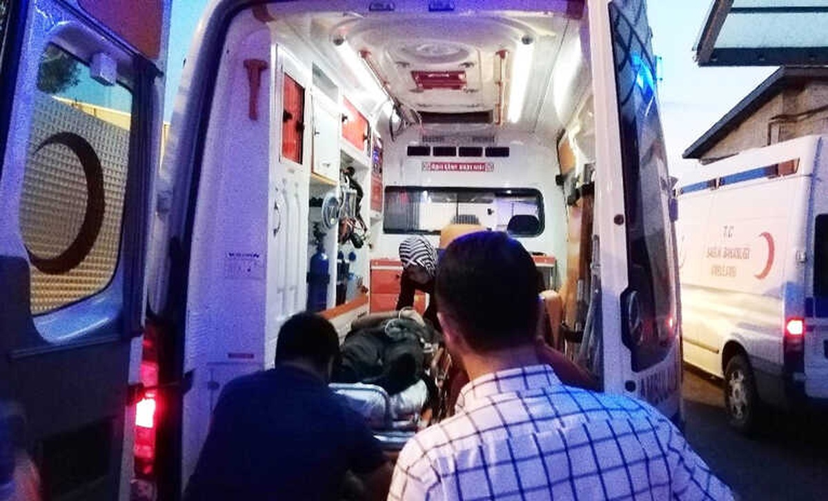 Ttk Maden Ocağında Göçük: 2 İşçi Göçük Altında