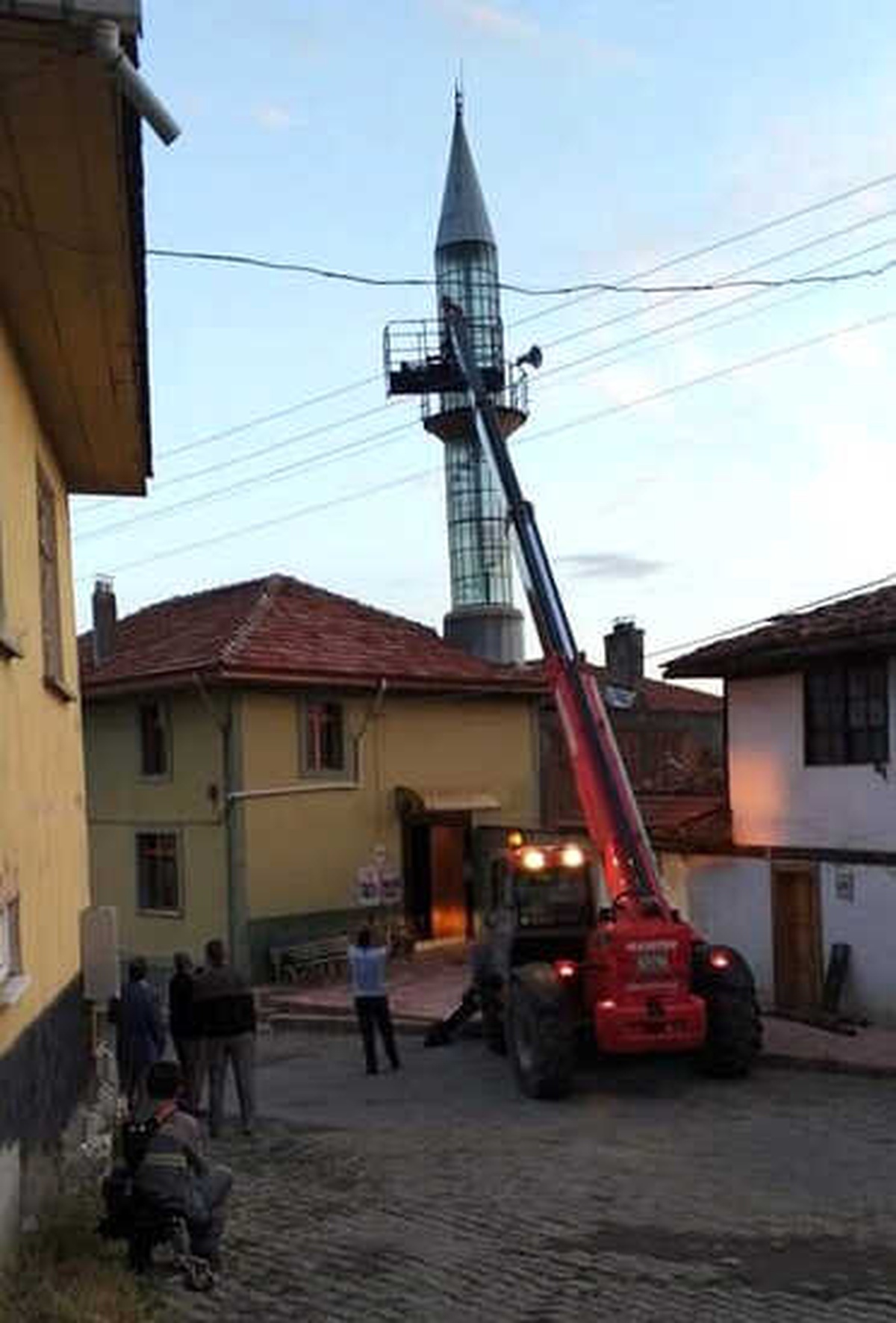 Yıkılma Tehlikesi Bulunan Minare Onarıldı, Olası Faciadan Dönüldü