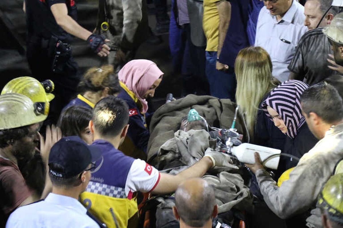 7 Saat Sonra Madendeki Göçükten Sağ Çıktılar