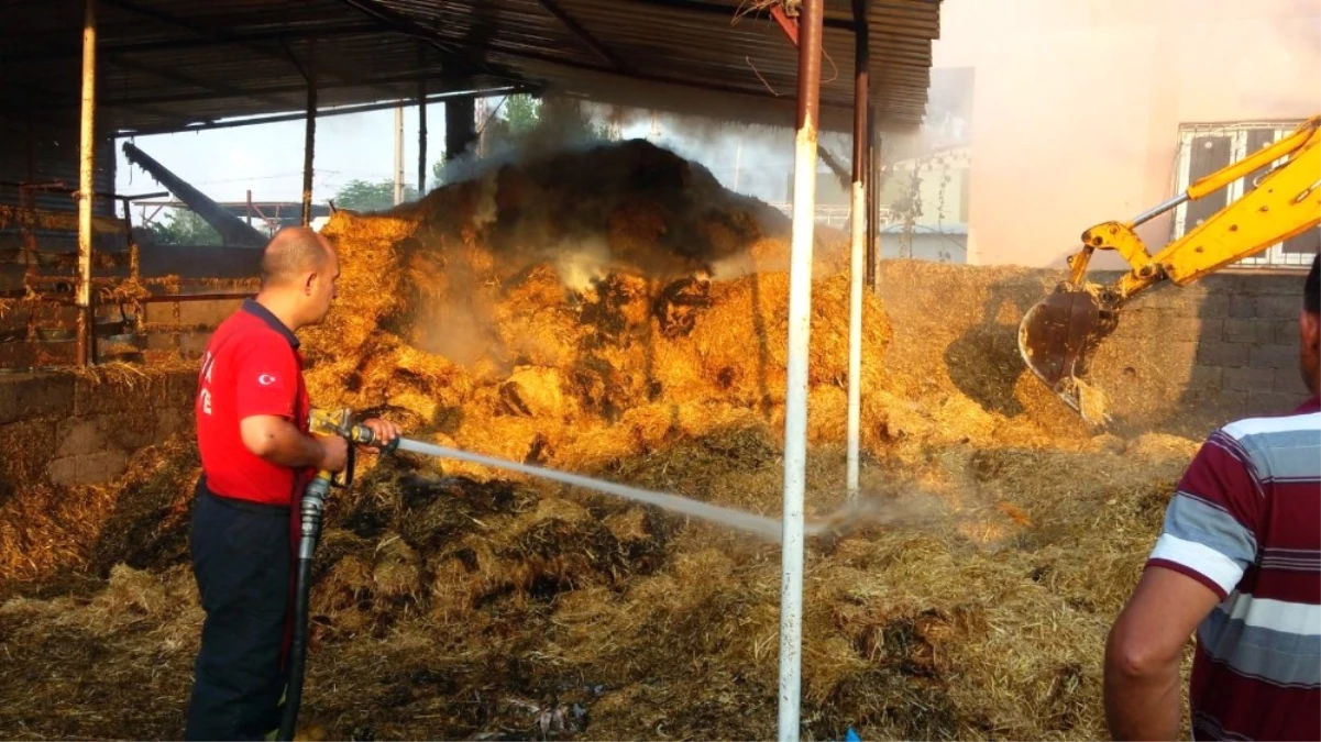 Adana\'da Saman Deposunda Yangın