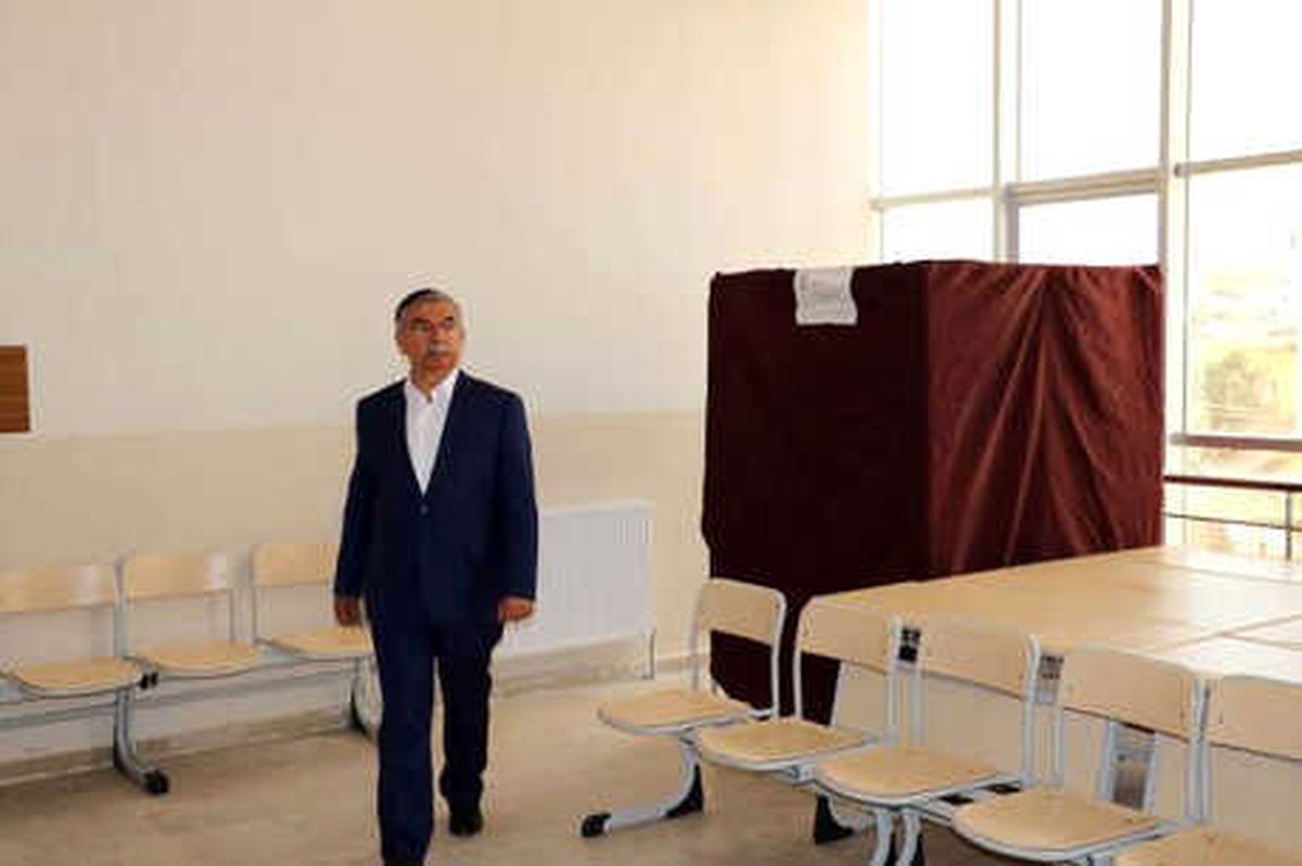 Bakan Yılmaz: Hasta ve Engelliler Evde Oy Kullanabilecek