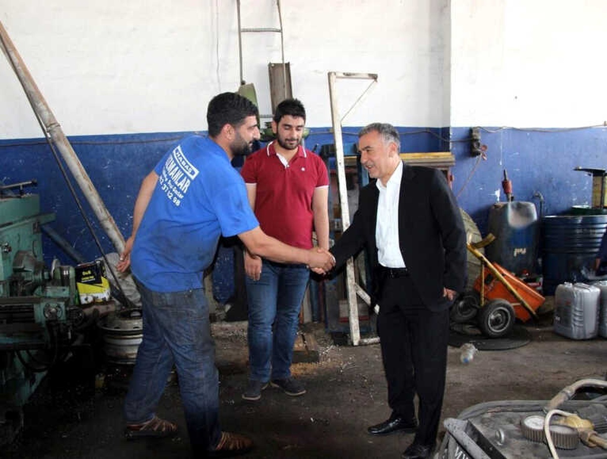 Bal, 3. Sanayi Sitesi Esnafını Ziyaret Etti