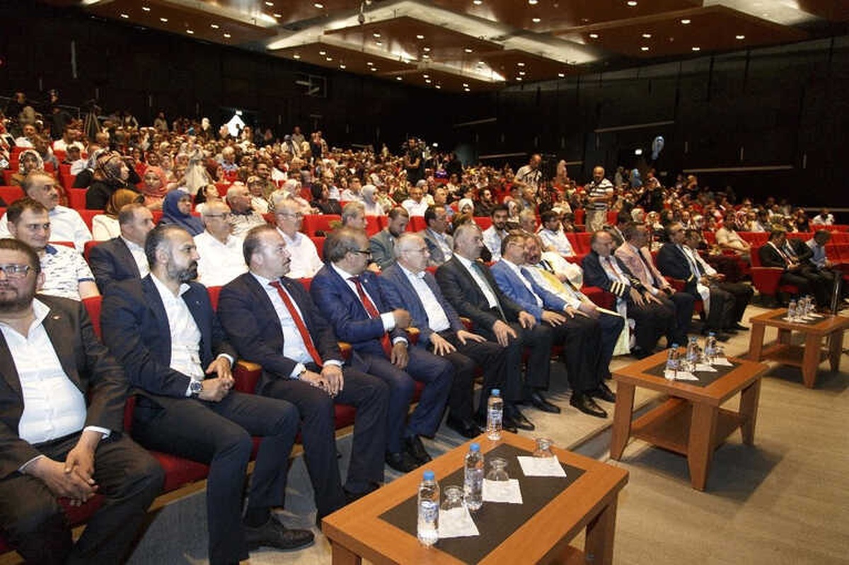 Başkan Çelikten Gençlere: "Hayatı Okumalısınız"