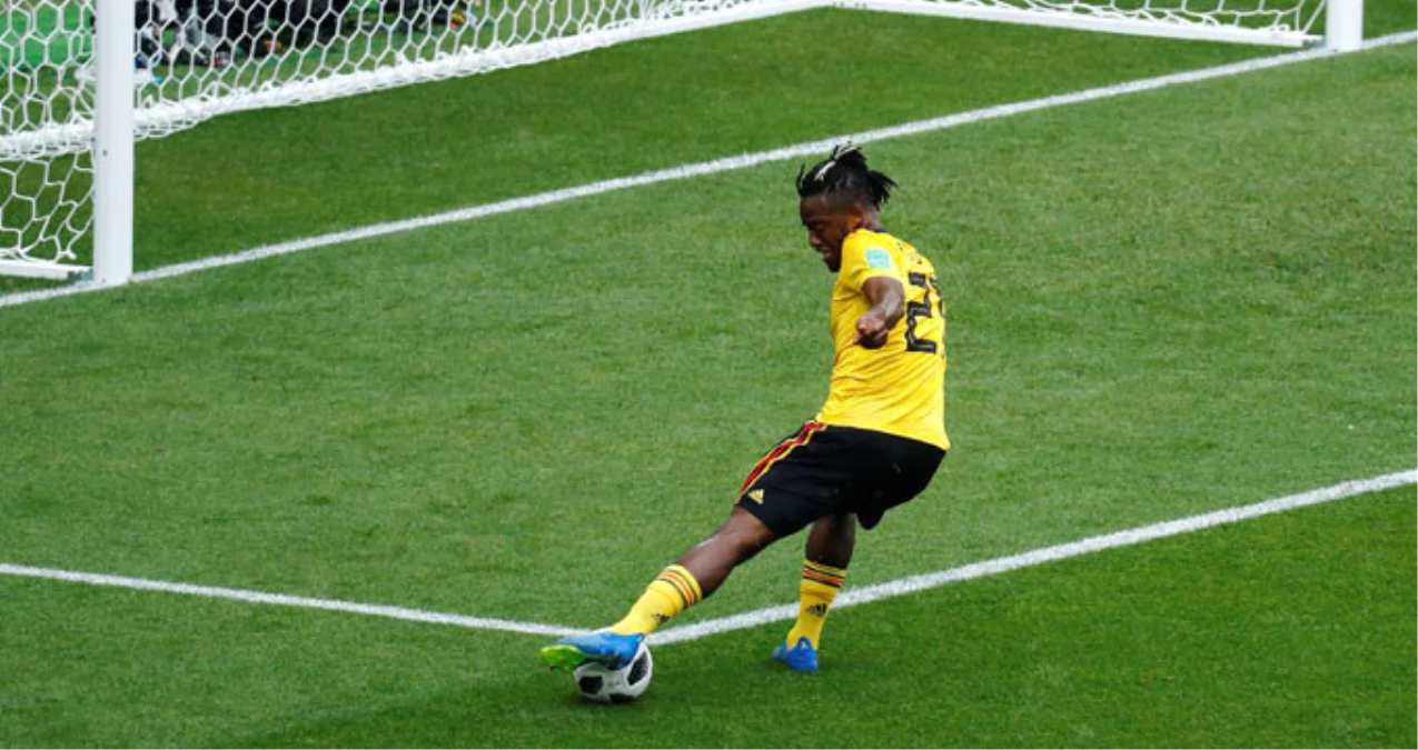 Belçikalı Batshuayi Boş Kaleye Gol Atamadı