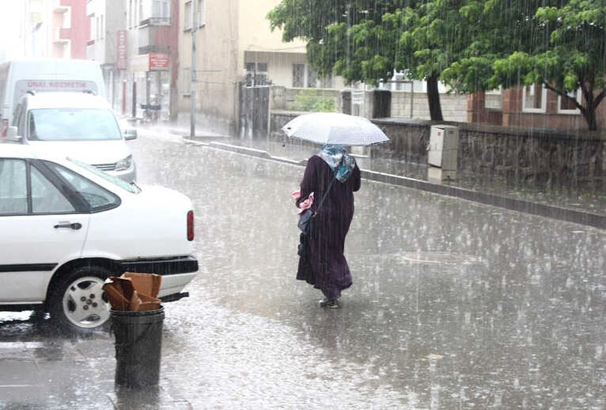 Dolu Ağrı\'yı Beyaza Bürüdü