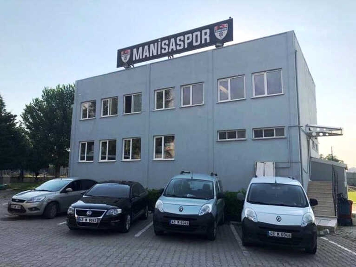 G. Manisaspor\'un Rehinli Araçları Yeniden Kulüpte