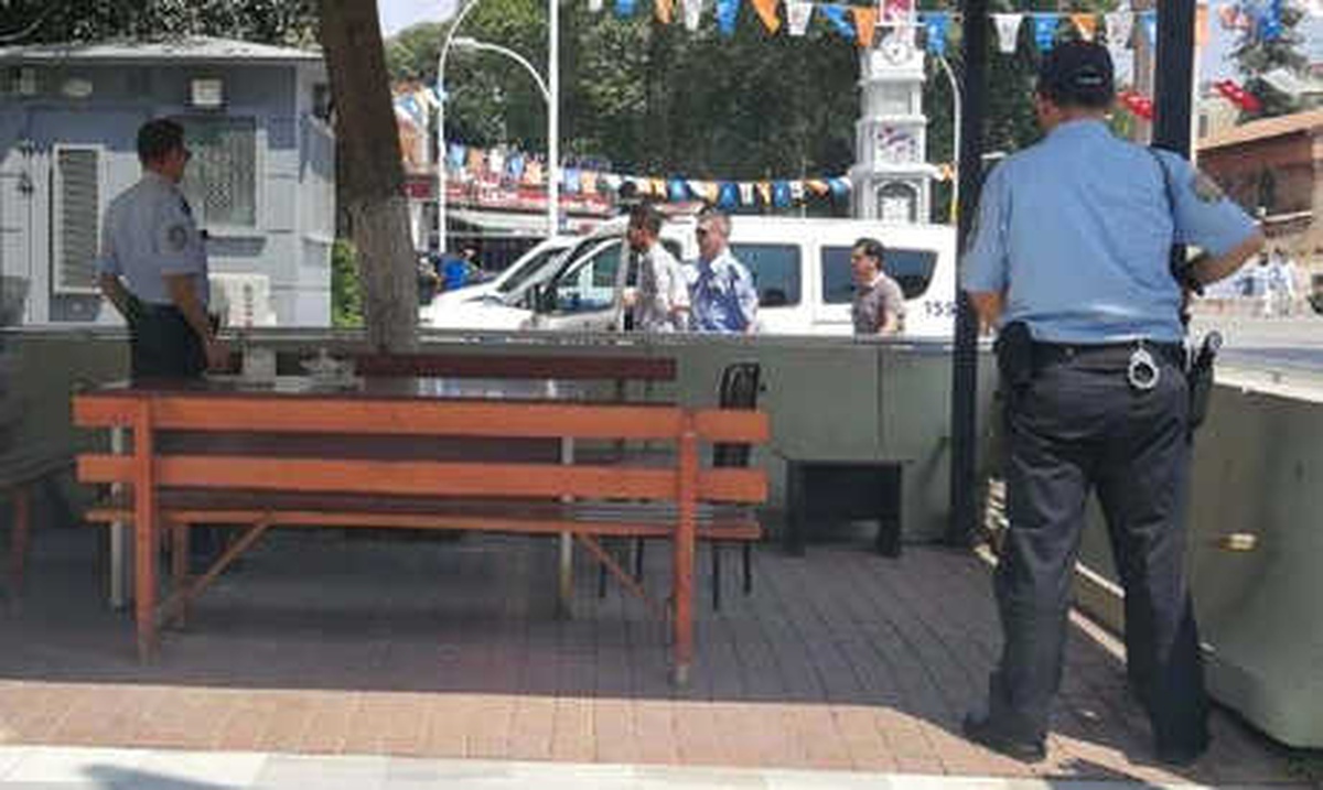 Hırsızlık Şebekesinin Başı Yakalandı, 3 Kadın Aranıyor