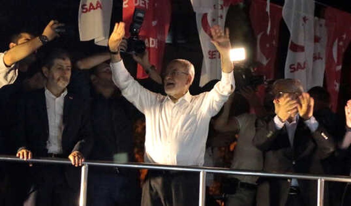 Karamollaoğlu, Üsküdar\'da Halka Hitap Etti