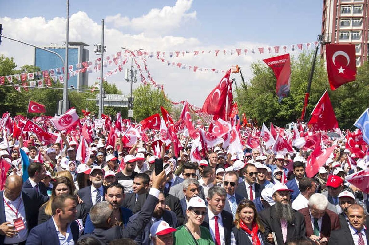 MHP Genel Başkanı Devlet Bahçeli, "Mhp Yüzde 6-7\'lerdeymiş. Allah\'tam Yüzde 1\'de Gösteren Olmadı.