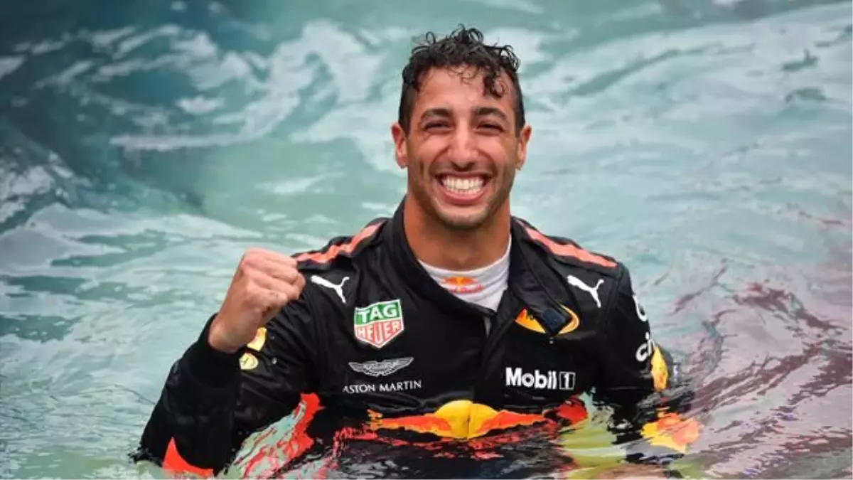 Ricciardo\'ya Üç Katı Maaş Teklifi