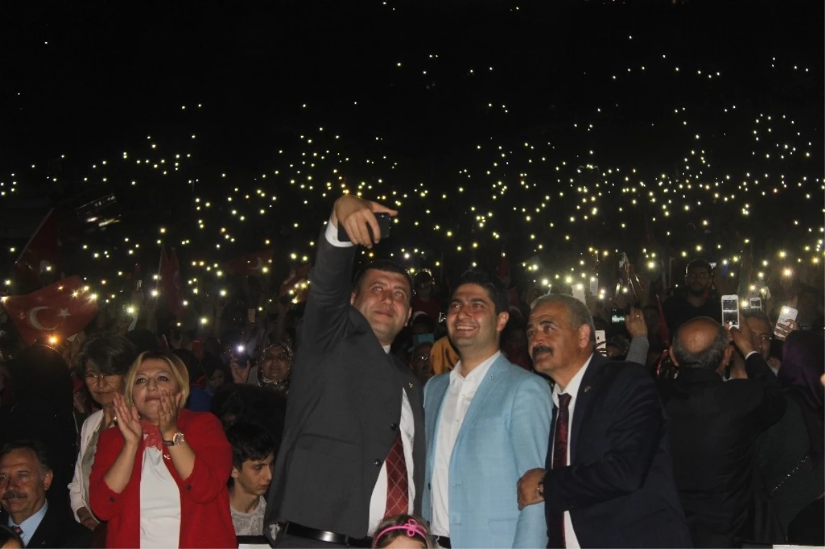 Sanatçı Yıldızdoğan: 'Kızıl Elma'yı Amasya Elması Zannediyorlardı'