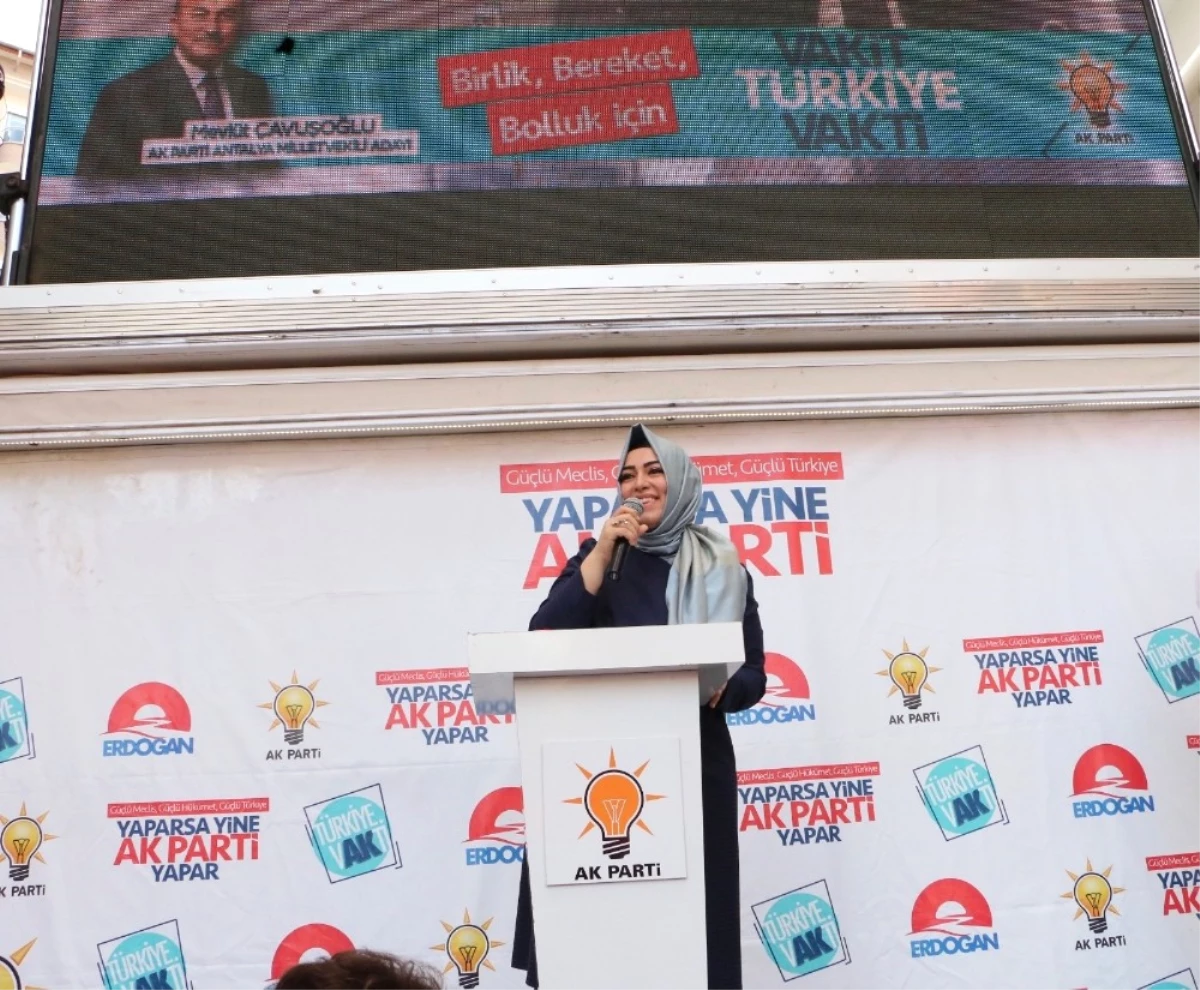 Sena Nur Çelik: "Vakit İstiklal Vakti, Vakit İstikbal Vakti"
