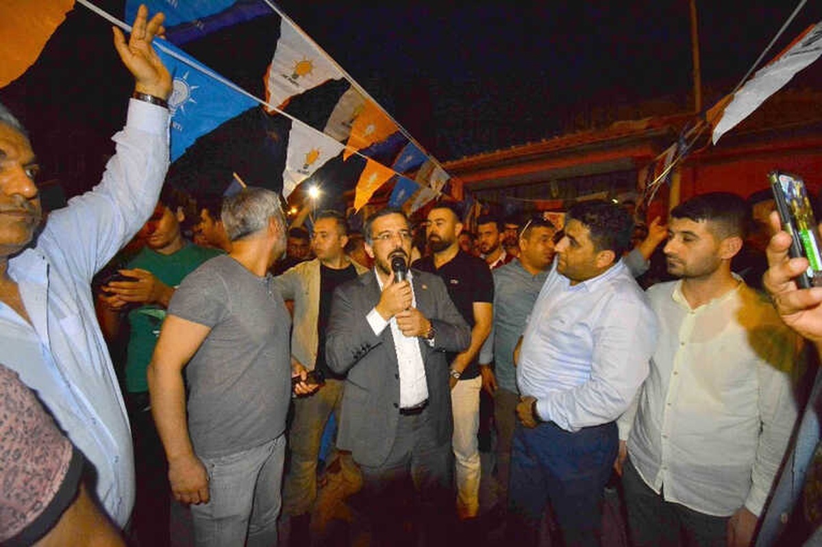 Yılmaztekin, Adana\'daki Şanlıurfalılardan Söz Aldı